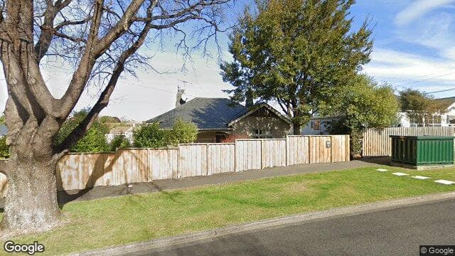 6 Newport St