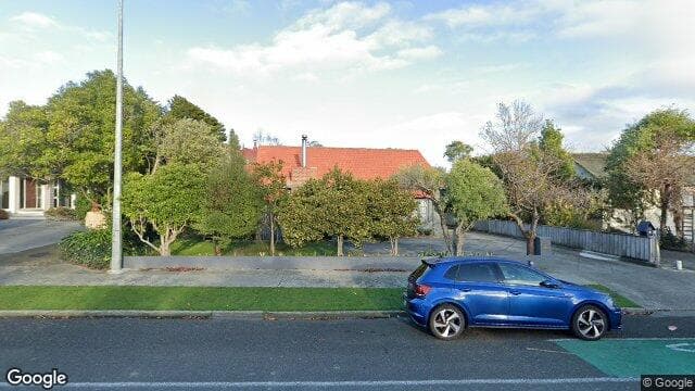 Street view of 162 Victoria Avenue