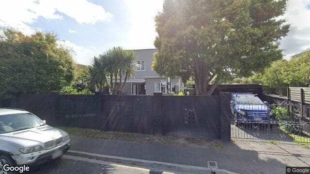 28A Thornycroft St