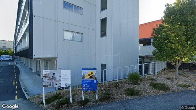219/17 Link Crescent
