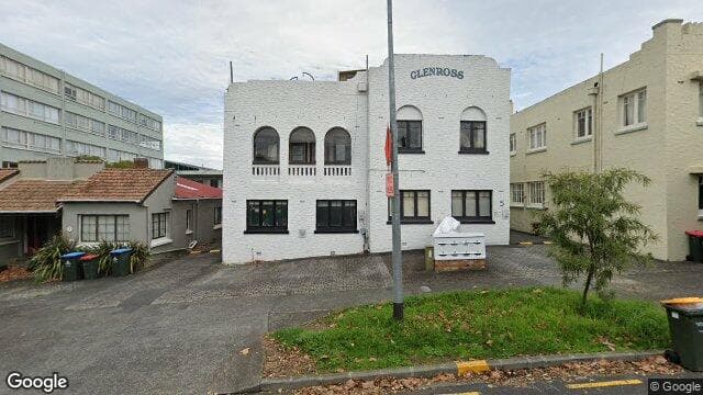7/5 Sarawia St