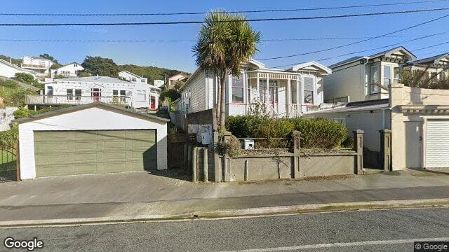 46 Eden St