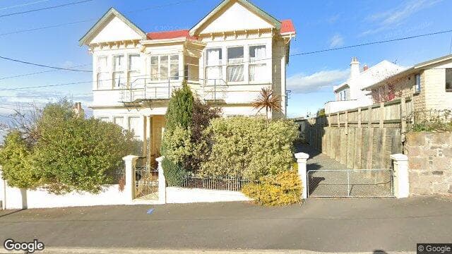 25A Russell Street