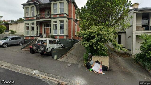 1/119A York Place