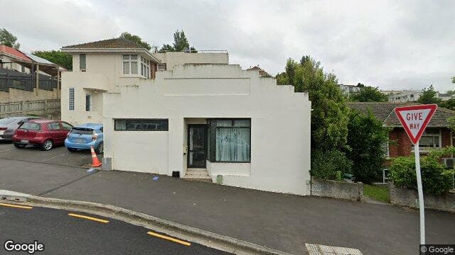 83A York Place