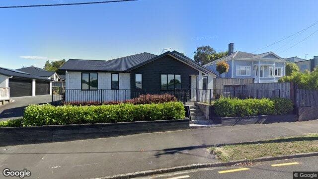 Street view of 3/142 Forest Lake Road