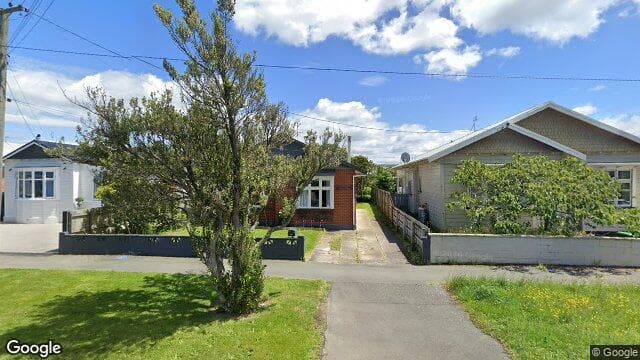 52 Magdala St