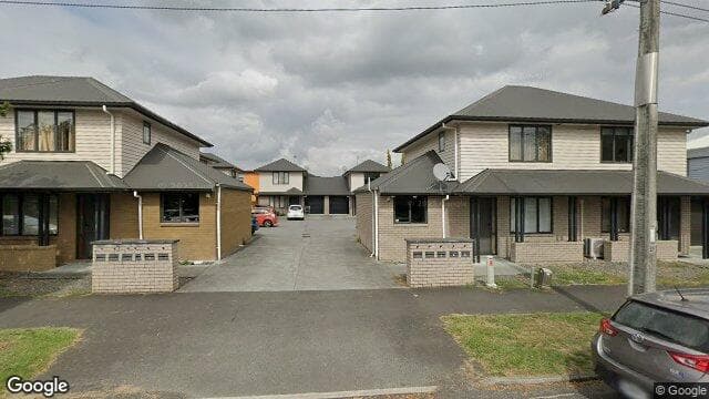 6/202 Old Farm Road