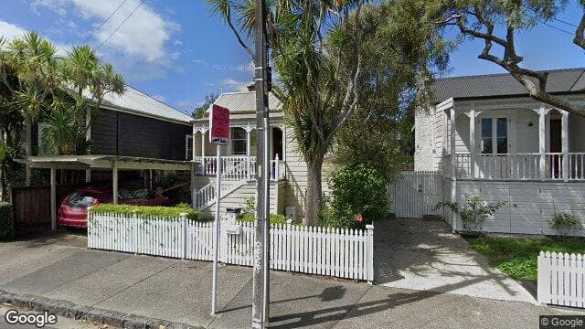 14 Leamington Rd