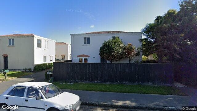 64B Peverel Street