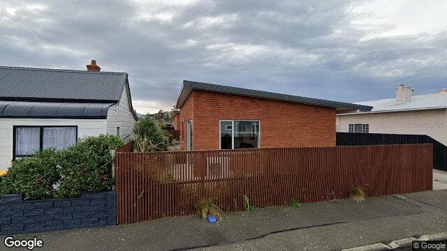 15 Eskvale Street