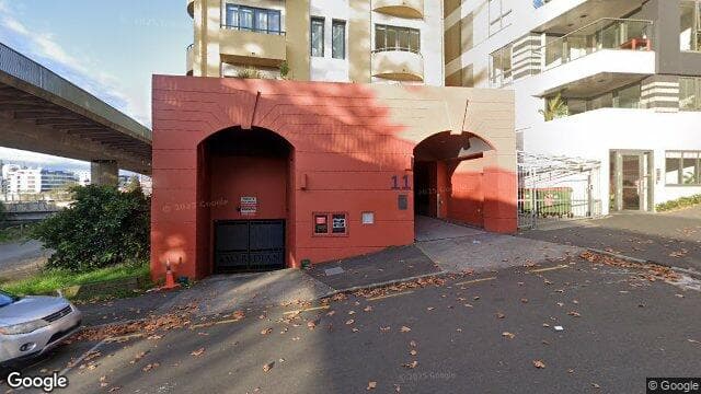 2C/11 Howe Street
