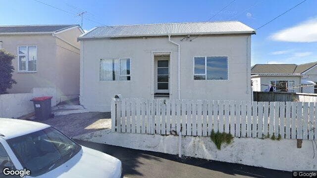 13 Macnee Street