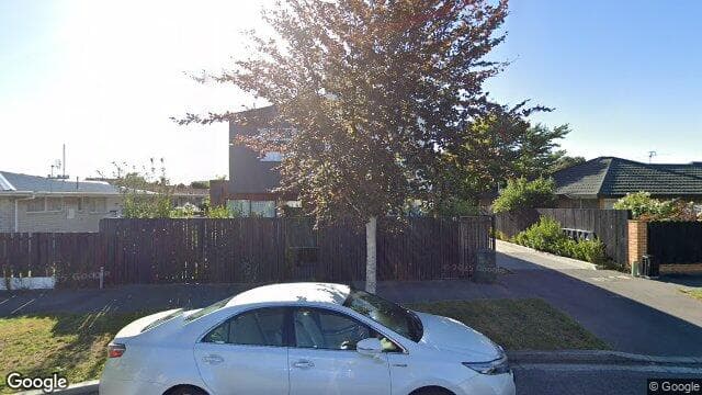 52 Picton Ave