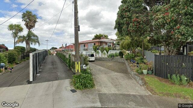 19 Fairlea Road