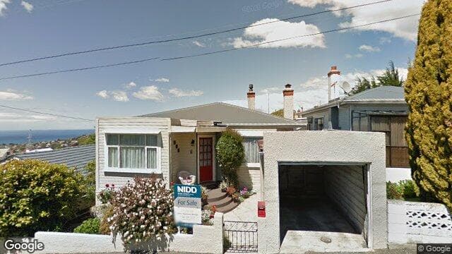 16 Forbes Street