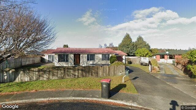 12 Eglinton Place