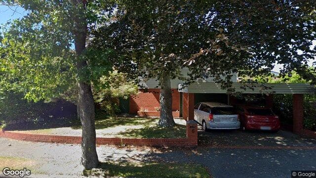 6 Ilkley Pl