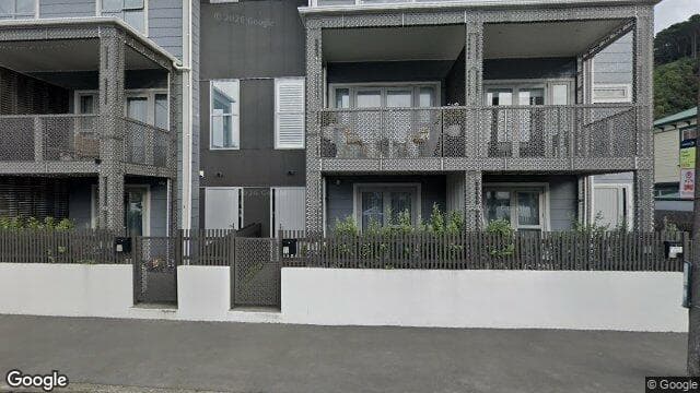 Street view of 94 Tinakori Road