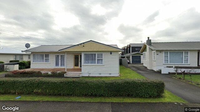 2/624A Queen Street