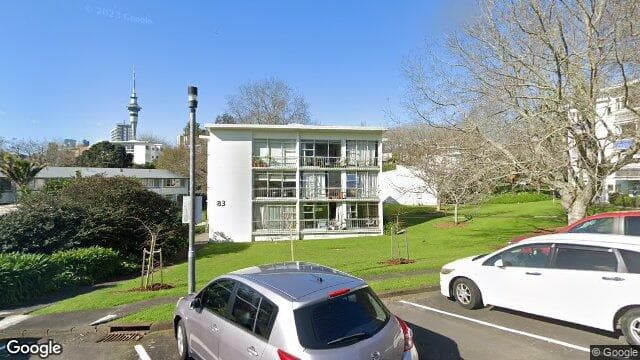 4/83 Beresford Street