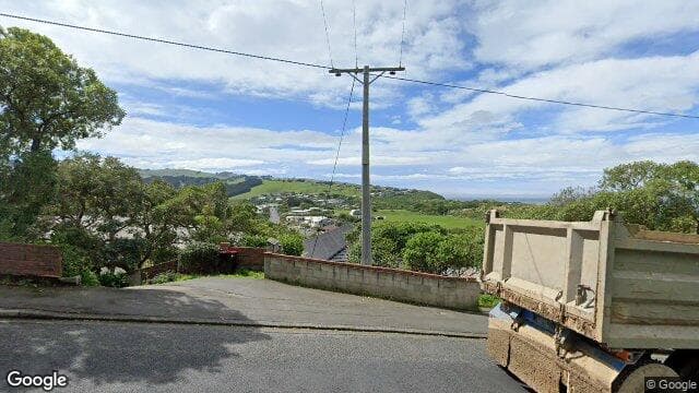 4/221 Tomahawk Road