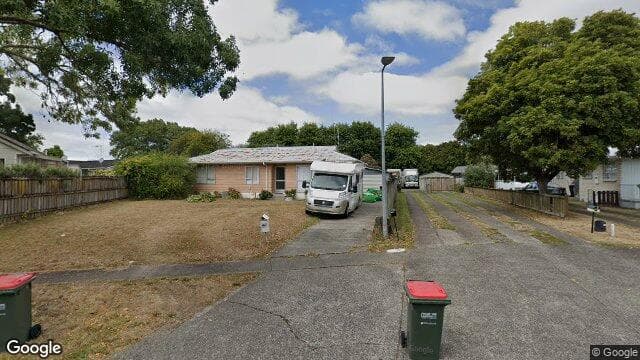 37 Oakfield Cres