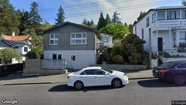 369 York Place