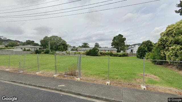 2/7A Moreland Rd