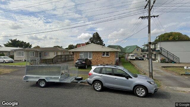 1/44 Cameron Road
