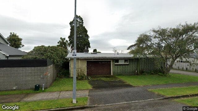 Street view of 3/35 Mahoe Street