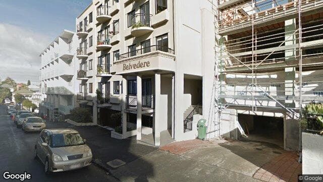 2h/17 Blake St