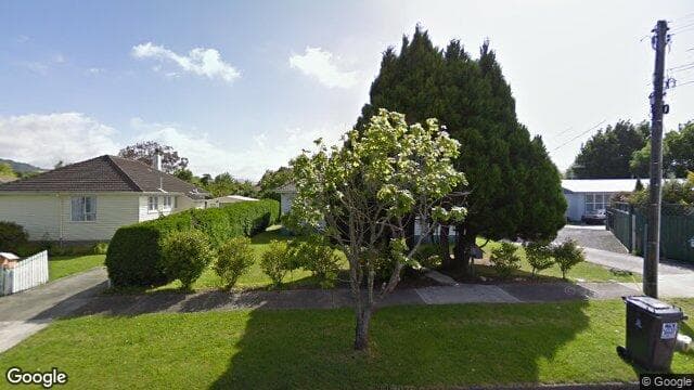 5 Hood Avenue