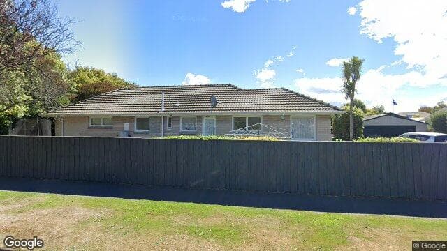 1 Cotswold Avenue