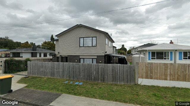 2/38 Alma Cres