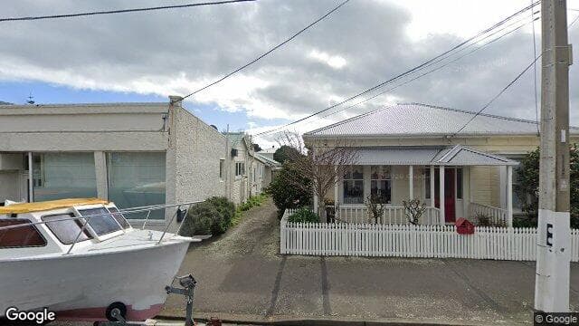 Street view of 39B Dundas Street