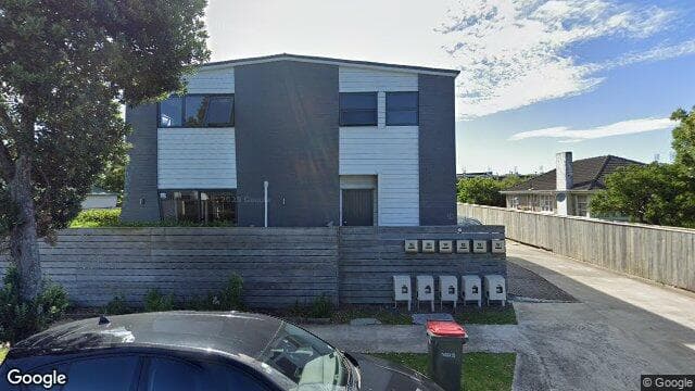 74B Mckenzie Road