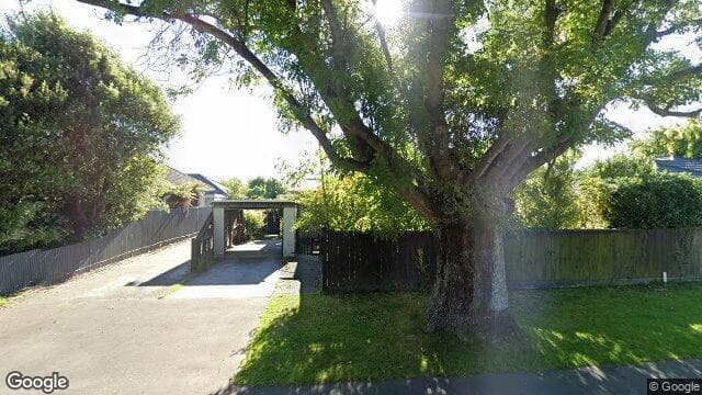 18 Therese Street