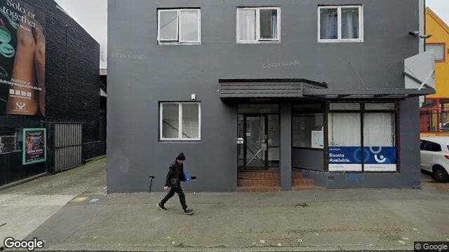 Street view of ROOM 2E/35 Vivian Street