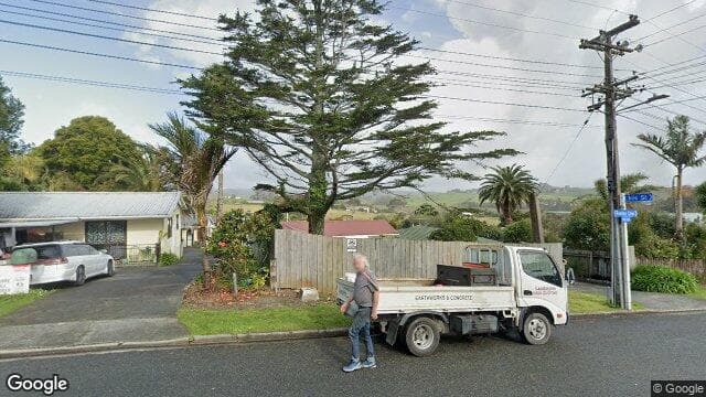 22B Foster Crescent