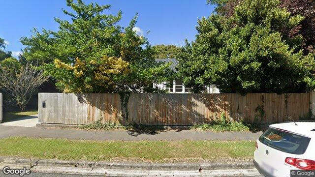 17 Piko Cres