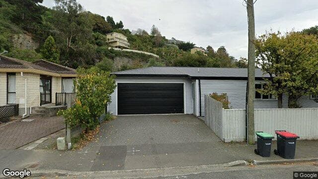 8 Nayland Street