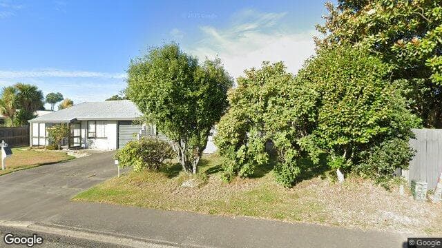 Street view of 38 Oakhampton St
