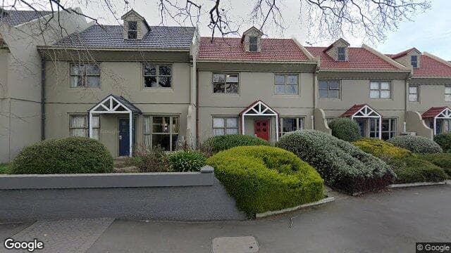 54 Anzac Avenue