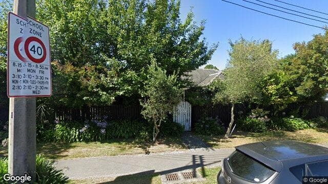 5 Girvan St