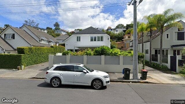 26 Standen Avenue