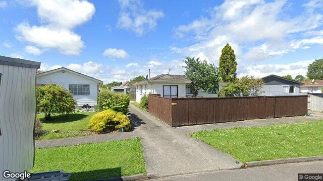 10 Cedar Grove