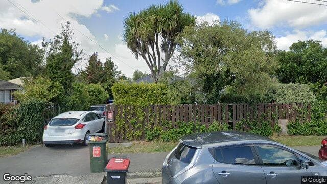 4 Hanrahan St