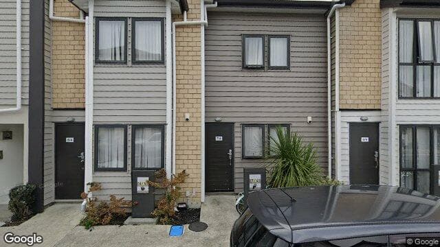 6/4 Wallson Crescent