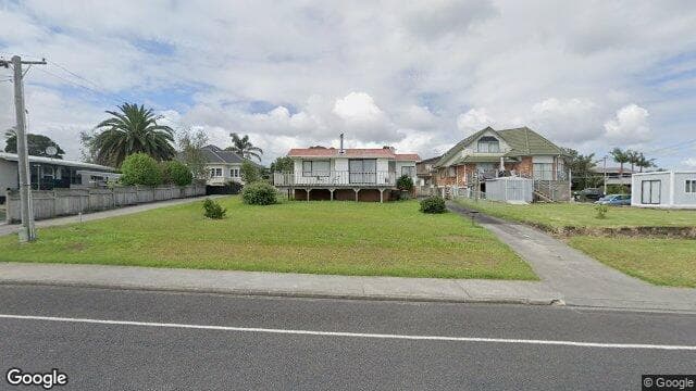 61 Beachlands Road